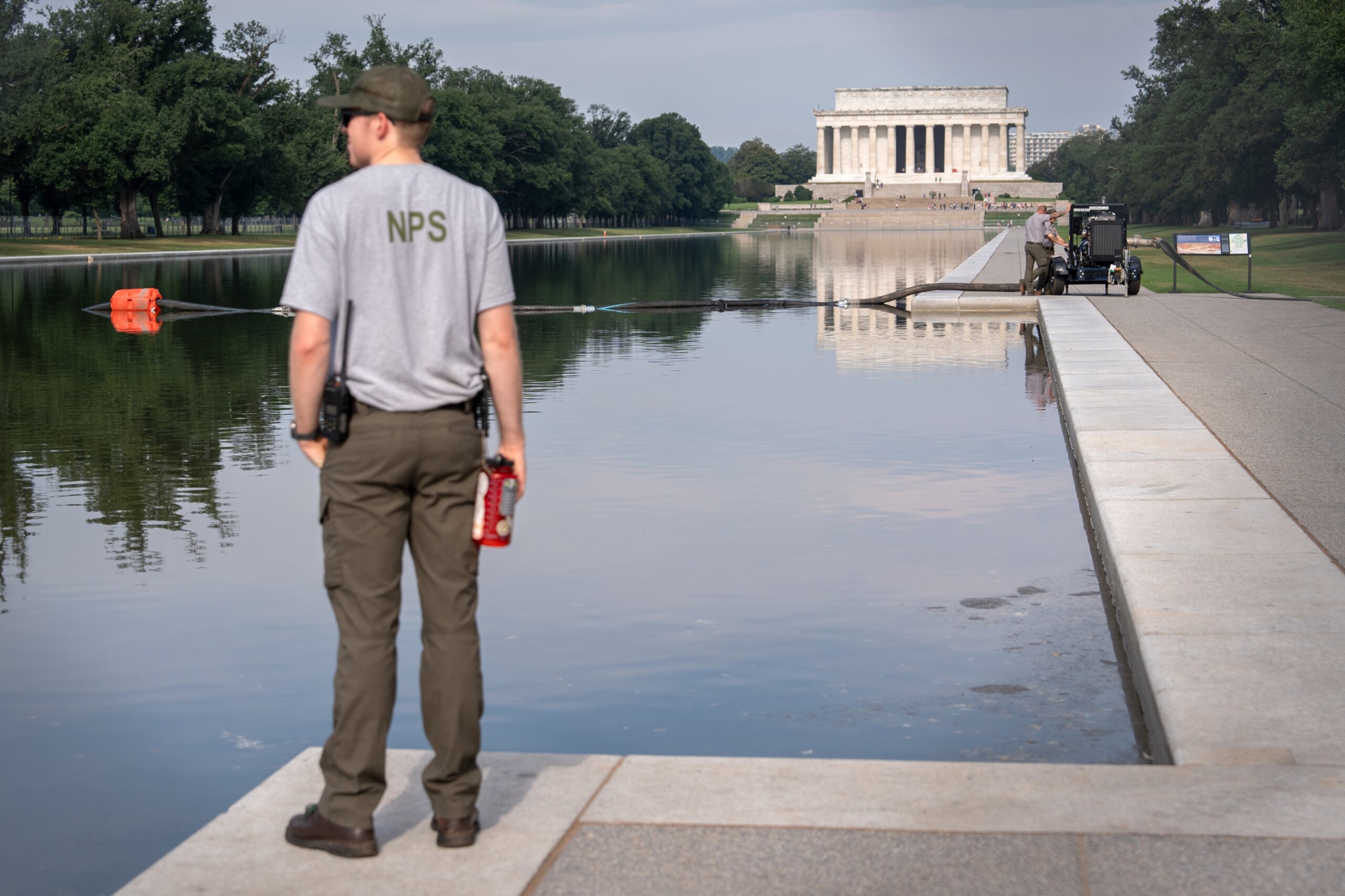 Trump’s $16m Reflecting Pool repairs fail weeks after completion