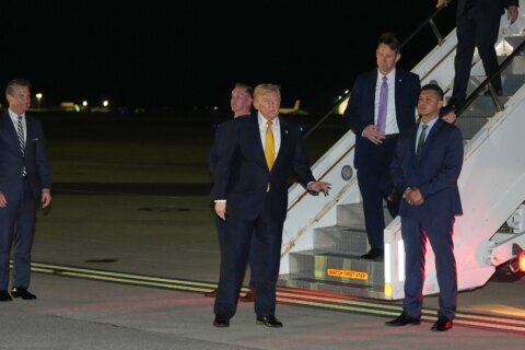 Trump used elaborate ruse to fly out of Turkey following summit because of Iran threat, report says