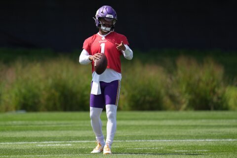 Vikings pick Kyler Murray as their starting quarterback over J.J. McCarthy, AP source says