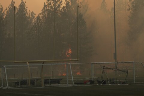 Eastern Washington fires have burned 600 structures and forced the evacuation of 5,000 homes