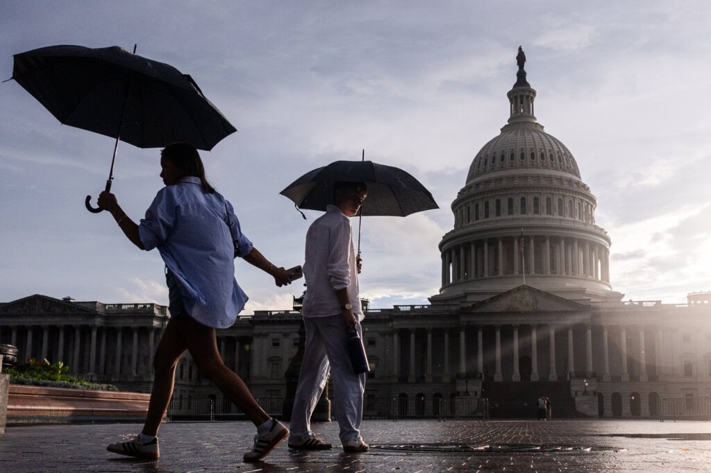 Scattered storms, flash flooding threat continue across DC region